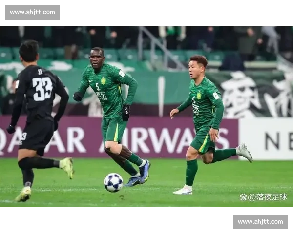 亚冠焦点战北京国安迎战首尔全力争胜书写出线关键一役荣耀之夜